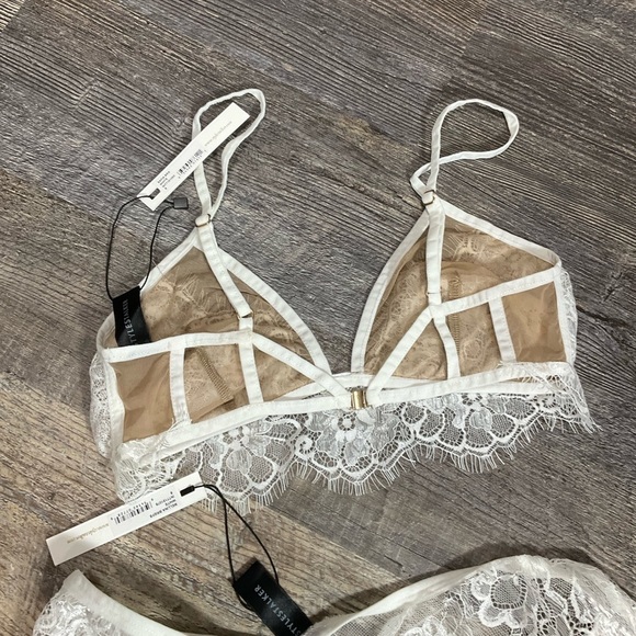 Stylestalker Mellina set  White sheer lace and scallop edges new size Small B39 - Picture 7 of 10